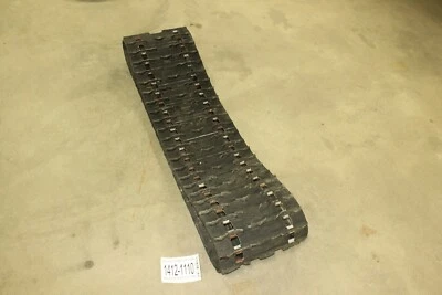 Moto de nieve Polaris Indy 500 1999 pista 9214H (faltan algunas asas) Foto 1 de 4