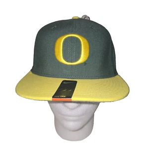 Nike True Dri-fit Oregon Ducks Hat Cap Green Yellow Medium-Large New - Picture 1 of 8