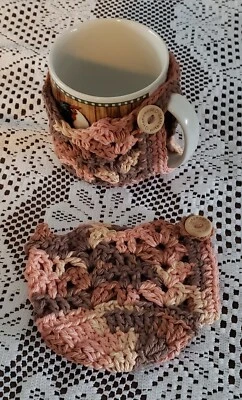 Reusable Hand Crocheted Coffee Mug Cozy - Mug Warmer - Fits 11 oz Mug - Brown  - Изображение 1 из 3