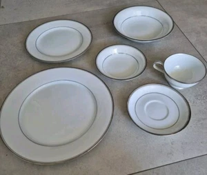 Hand Crafted Dinner Set/36 Piece. Fine China Silver Ecstasy. Whole Lot To Go. - Picture 1 of 10