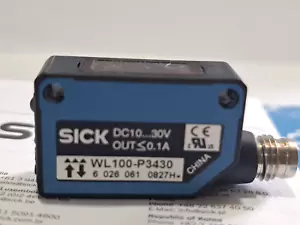 Sick WL100-P3430 Photoelectric retro-reflective sensor 1 PCS #AD1612# - Picture 1 of 9