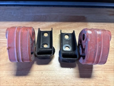 Soporte de montaje de perchas de escape izquierda y derecha para Jeep Grand Cherokee 11 a 22 Foto 1 de 4