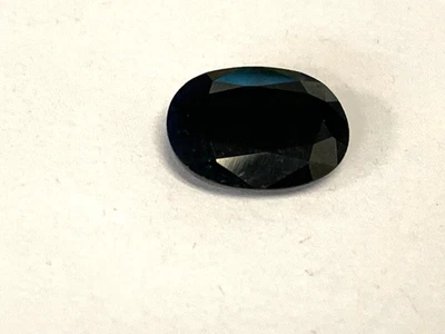 EARTH MINED  loose Oval  SAPPHIRE - Image 1 of 4