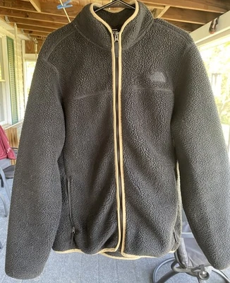 Chaqueta polar con cremallera completa The North Face Campshire para hombre talla grande carbón Foto 1 de 4