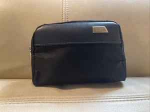 TUMI by Delta Black Small Pouch Zippered Soft Sided Travel Case Kit Bag - Bild 1 von 13