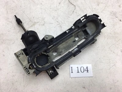 AUDI A4 S4 B6 2002 2003 2004 2005 MANIJA PUERTA EXTERIOR DELANTERA BASE MONTAJE Foto 1 de 3