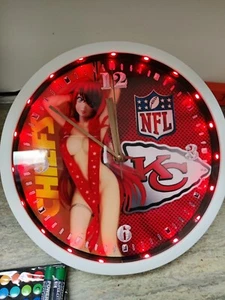Kansas City Chiefs Football Clock - Picture 1 of 9