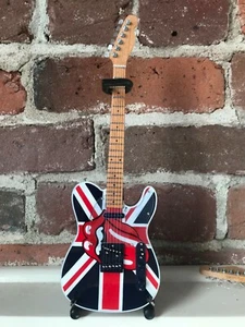 Rolling Stones Sammlerstück Hot Lips britische Flagge Hommage Replik Mini Gitarre  - Bild 1 von 5