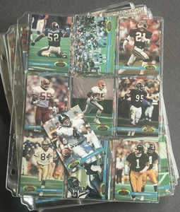 Topps Stadium Club Football Set di 500 Sharp 1991 quasi nuovi con scatola con Favre Rookie - Foto 1 di 4