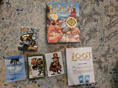 LOOT The Plundering Pirate Card Game by GameWright (2005) - Complete - Image 1 of 4