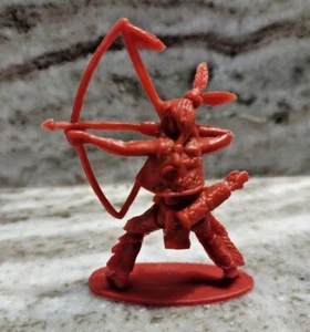 Figura vintage in plastica indiana con fiocco alta 2,5" cowboy e indiani rara G7 - Foto 1 di 7