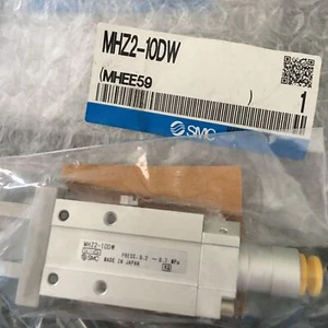 one new smc MHZ2-10DW Finger pneumatic cylinder Fast Shipping - Picture 1 of 2