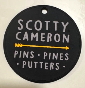 Scotty Cameron Pins Pines and Putters - Black/Grey Rubber Putting Disc - Bag Tag - Picture 1 of 2