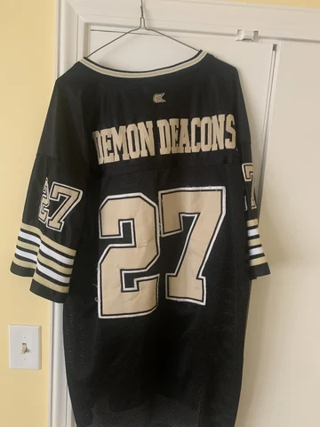 WAKE FOREST MENS XL FOOTBALL JERSEY Cover
