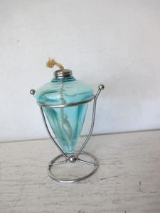 Lámpara de aceite de vidrio azul de 7" difusor de aceite cono en forma de soporte - nunca usado - Imagen 1 de 3