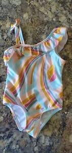 Girls 1 Piece Swimming Suit 4T - Picture 1 of 2