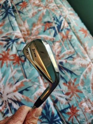 Right Hand 23° Srixon ZXiu Single 4 Iron - Image 1 of 4