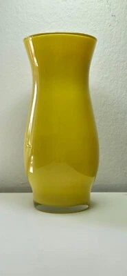 Jarrón Floral Amarillo 8.5"H X 4"W - Libbey - Descatalogado Foto 1 de 3