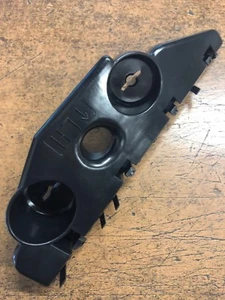 NUEVO FABRICANTE DE EQUIPOS ORIGINALES 2016-2018 NISSAN ALTIMA DRIVERS PARACHOQUES LATERAL A SOPORTE GUARDABARROS - Imagen 1 de 3