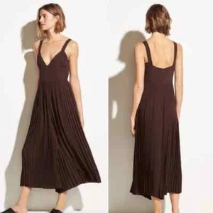 VINCE Brown Black Walnut Pleated V-Neck Culottes Wide Leg Pants Jumpsuit size 4 - Picture 1 of 2