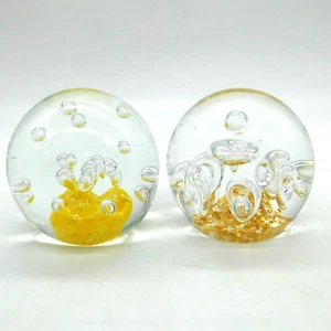 Glas Briefbeschwerer Konvolut runde Kugel Blasen gold gelbe Akzente - Bild 1 von 9