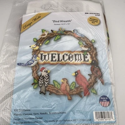Design Works 'Bird Wreath' Plastic Canvas Kit MM201307PC 3707 - Image 1 of 4