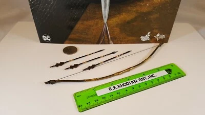 Armadura de entrenamiento Hot Toys MMS424 Wonder Woman 1/6 figura de acción arco y 3 flechas Foto 1 de 4