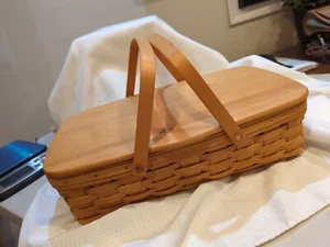 LONGABERGER Hostess Basket HANDLES Green Fabric WOOD LID Plastic Liner JMR1999 - Picture 1 of 11