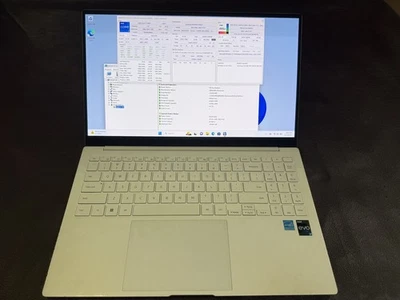 Samsung Galaxy Book2 Pro 15.6" OLED 512GB SSD, Intel i7 1260p 16GB RAM Win11 Pro - Image 1 of 4