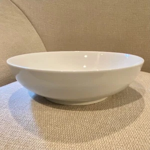 Pier 1 Import 🍝 Leuchtendes weißes Porzellan - 9" Pastaschale - EUC - Bild 1 von 7