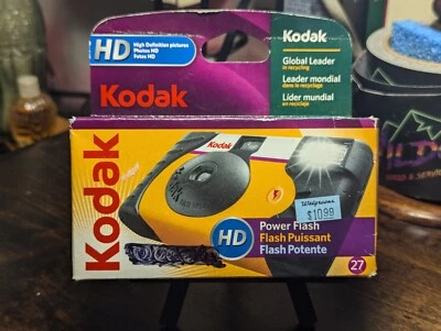 KODAK Power Flash HD Pictures Single Use Camera (27 Exposures) EXPIRED 10/2011 - Image 1 of 4