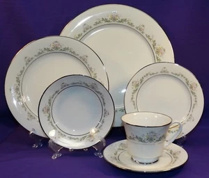 6 PC PLACE SETTING CONTEMPORARY NORITAKE EARLY SPRING CHINA DINNERWARE 2362 - Picture 1 of 9