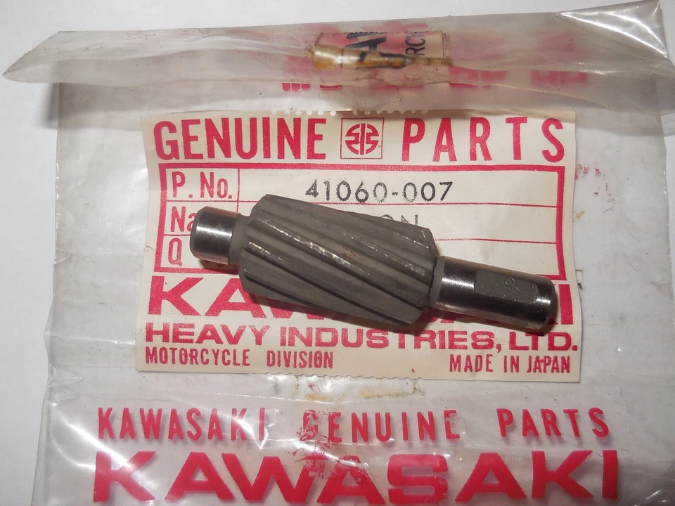 Velocímetro piñón Kawasaki S1 S2 KH250 A1 A7 KZ250 KZ400 KZ440 NUEVO EN STOCK 41060-007 Foto 1 de 1