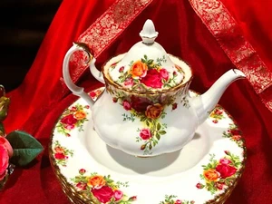 Royal Albert England vintage Old Country Roses Med 4-5 cup 1st qual teapot B44 - Picture 1 of 7