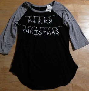 Zoe + Liv Merry Christmas Girl's T-Shirt XS - Picture 1 of 2
