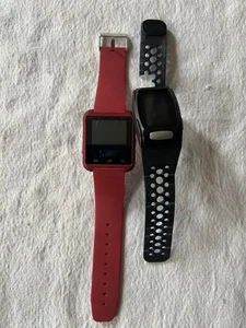 2 Smartwatches - LifeTrak Zone & roter Touchscreen - ungetestet, für Ersatzteile - Bild 1 von 4