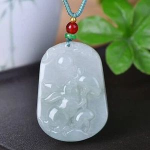 Colgante chino natural de jadeíta Tianshan tallado a mano zodiaco conejo 3052 - Imagen 1 de 6