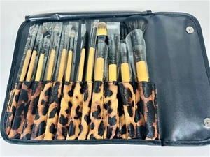 Juego de brochas de maquillaje de leopardo Ivation de 12 piezas con bolsa de viaje - Imagen 1 de 4