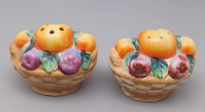 Salero y pimentero vintage cesta de frutas y verduras hecho en Japón - Imagen 1 de 6