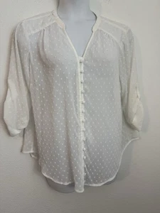 Torrid Women’s Blouse Sheer V-Neck Swiss Dot Button Up Size 1/1X White New - Picture 1 of 7