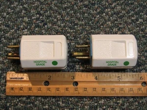 Leviton 15A 125V 3-poliger gerader Stecker Krankenhausqualität Stecker ~ 2er Set - Bild 1 von 5