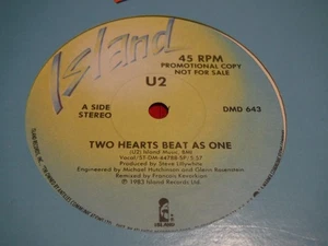U2 Two Hearts Beat As One 1983 12" 45 RPM Single Promo Island DMD 643 Remix - Imagen 1 de 8