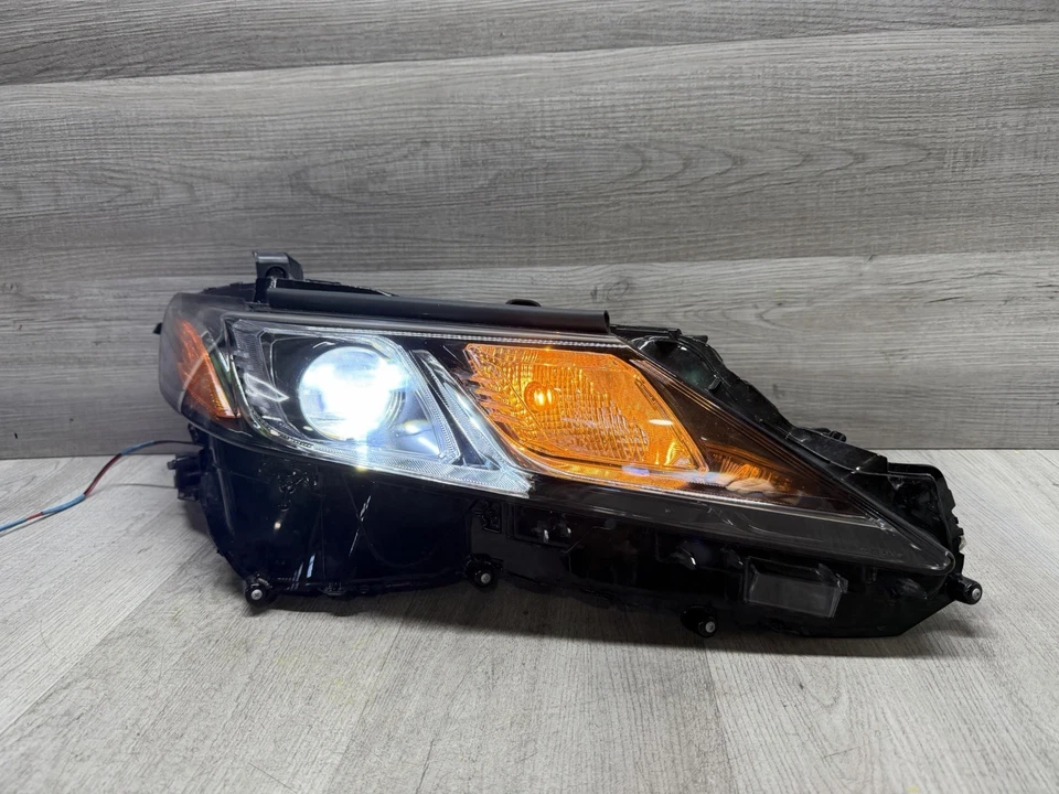 Fits 2018-2023 Toyota Camry RH Right Passenger Base LED Headlight Tab Broken (Li - Image 1 of 4