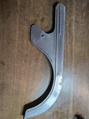 Garde carter de chaîne vélo ancien vintage aluminium ALUDUR - Photo 1/3