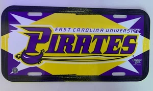 Vintage Steuergerät East Carolina Piraten Kunststoff Nummernschild WinCraft - Bild 1 von 2