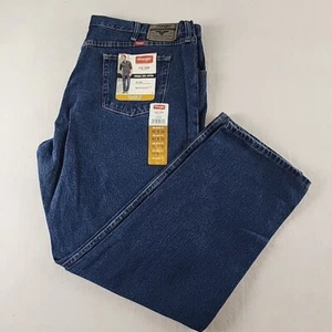 Wrangler Jeans Men 42X32 Blue Five Star Relaxed Fit Straight Leg Denim Pants NEW - Picture 1 of 4
