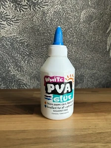 Club White PVA Glue 150ml Craft Art Kids Solvent Free - Picture 1 of 2