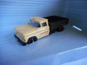 Corgi TY06701 James Bond 007 "From Russia with Love" Chevrolet Truck + box - Picture 1 of 7