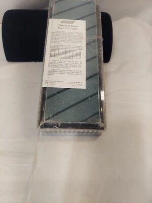 Piedra de aplanamiento Norton viene en estuche de plástico (silicona de grano grueso) 9" X 3" Foto 1 de 4