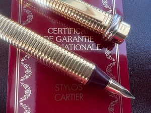 🔴 MUST DE CARTIER penna stilografica Vendome Trinity pennino M placcata oro - Foto 1 di 14